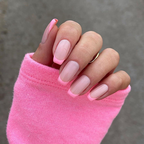 Artificial nail art with elegant French tip Bowlift