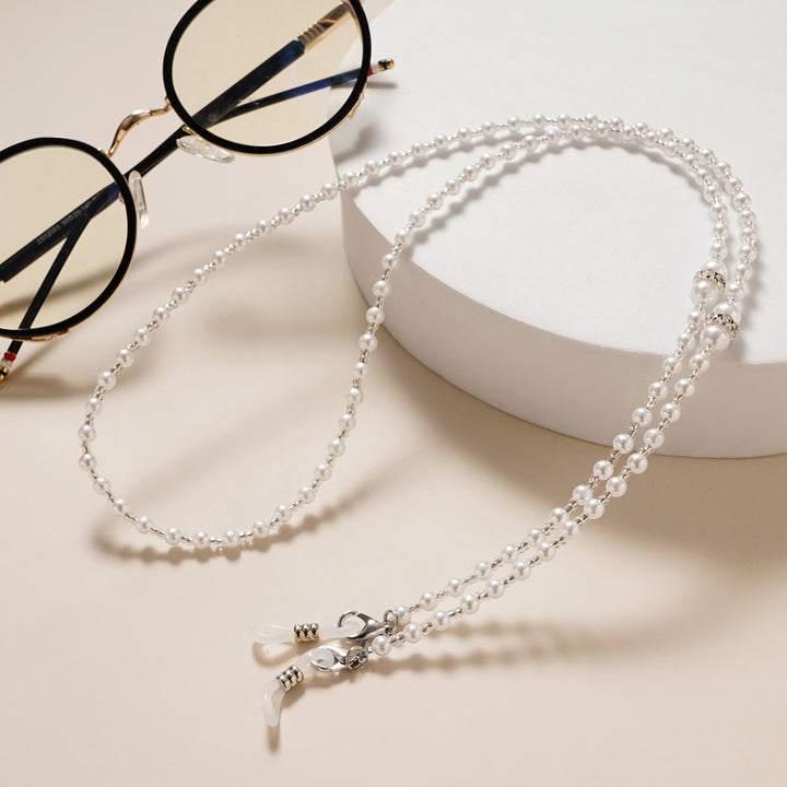Elegant Pearl Eyewear Chain Bowlift