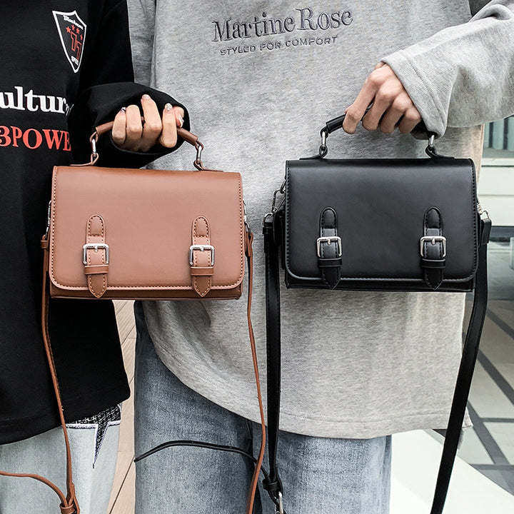 Elegant Handbag with Textured Design Bowlift