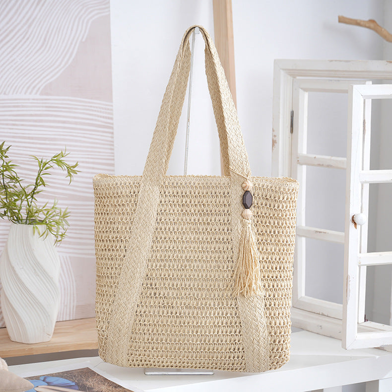 Spacious Braided Tote Bag Bowlift