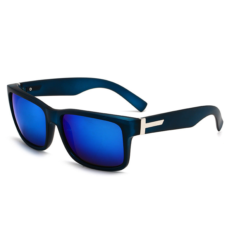 Ladies Stylish Sunglasses with Distinctive Frame Bowlift