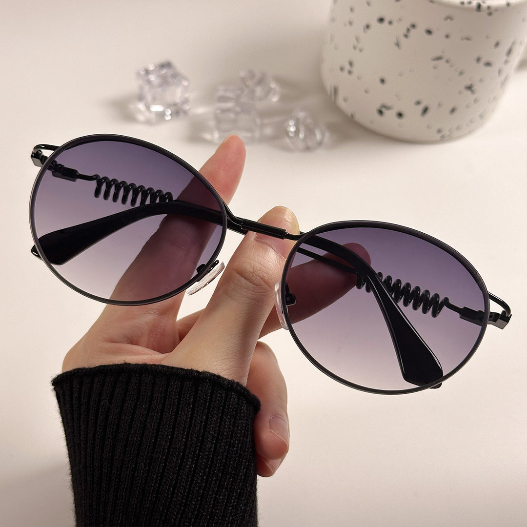Ladies fashionable glamorous sunglasses Bowlift