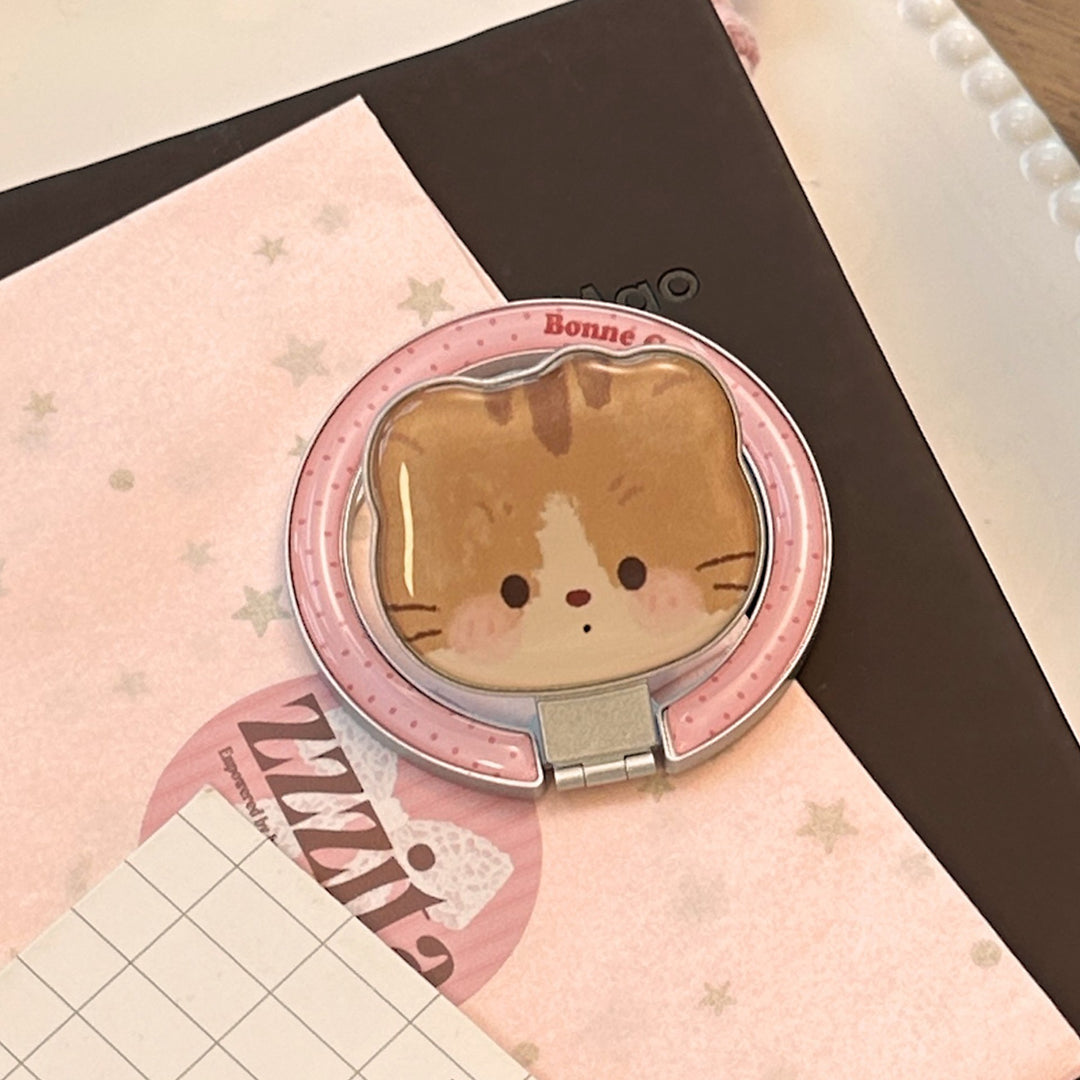 Hand mirror in heart-shaped design with cute bear motif Bowlift