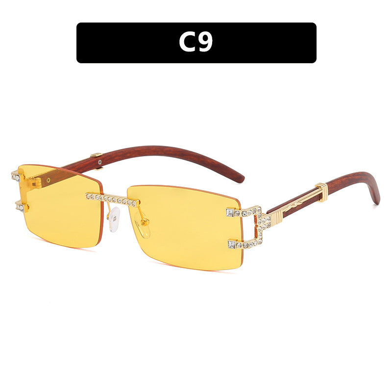 Ladies exclusive sunglasses in elegant design with rhinestone accents Bowlift