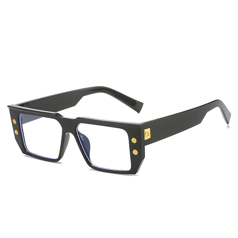Women's fashionable clear glasses with golden accents Bowlift