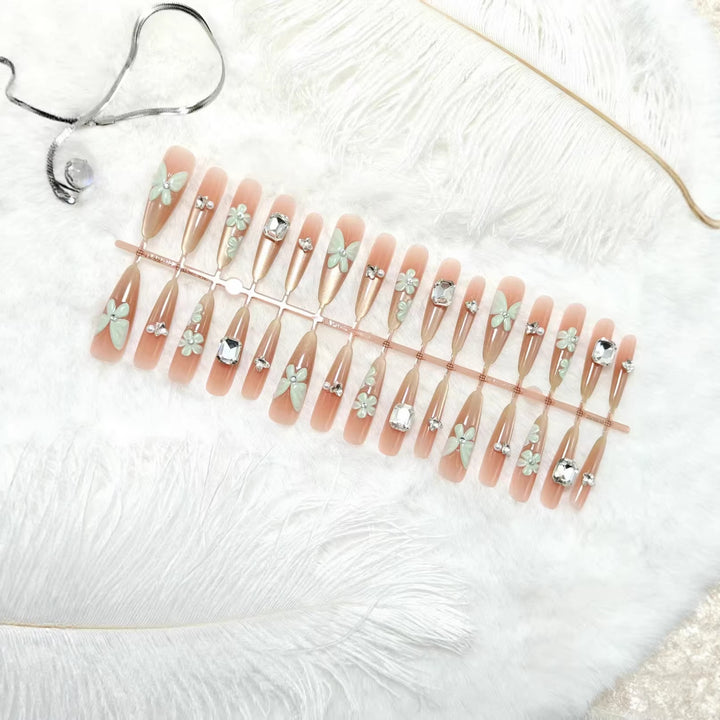 Artificial nails with elegant flower and crystal design Bowlift