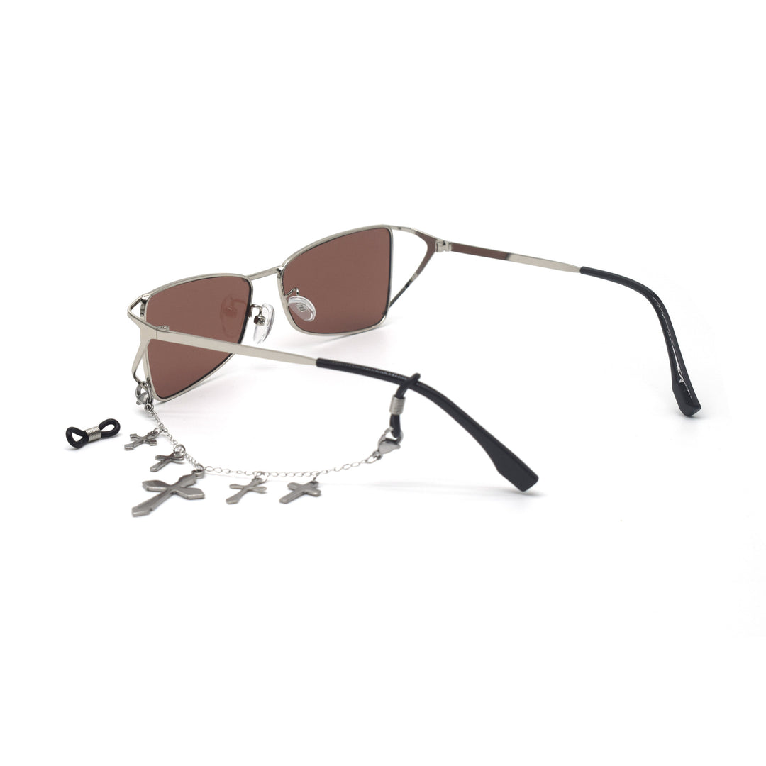Fashion-Forward Chain Eyewear Retainer Bowlift