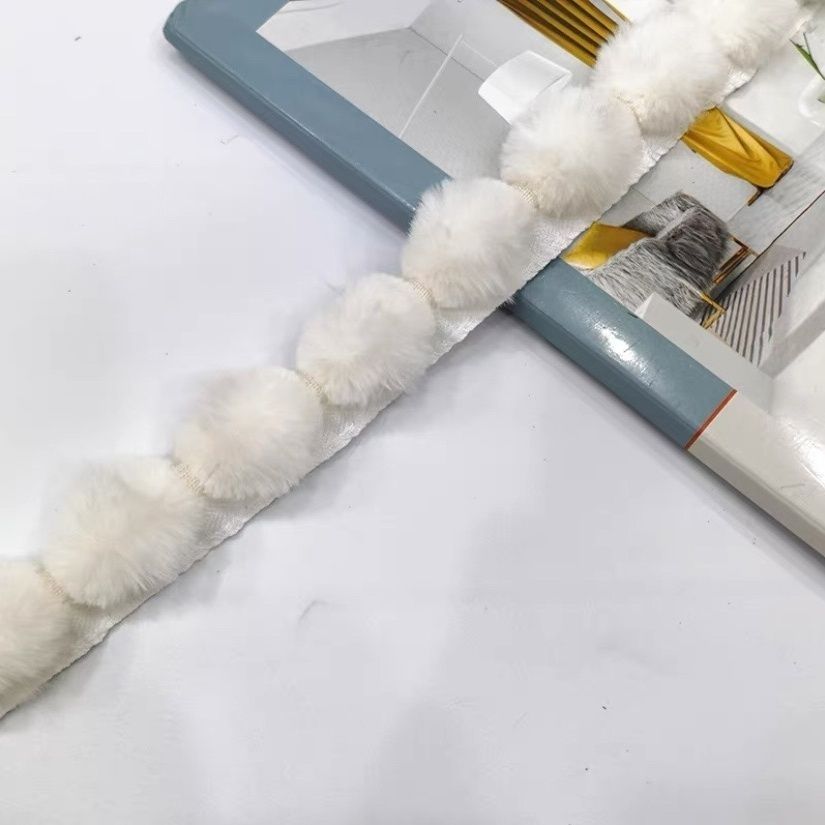 Decorative Pompon Trim Bowlift
