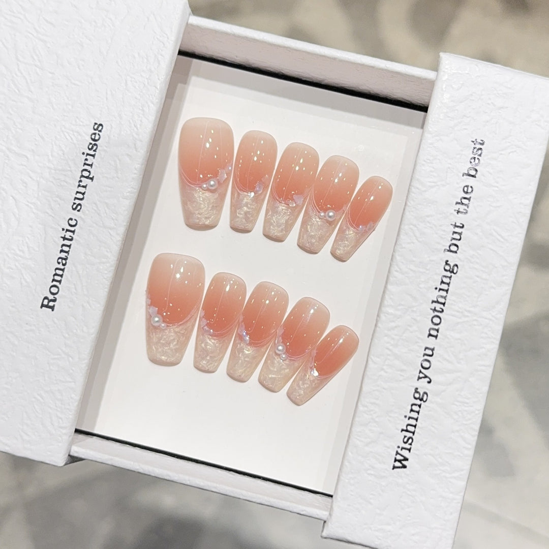 Artificial Nails in Romantic Ombre Design Bowlift