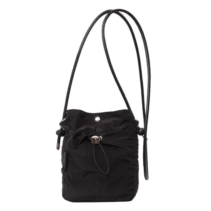 Practical shoulder bag with adjustable carrying system Bowlift