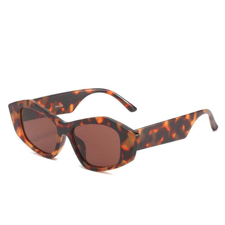 Women's geometric sunglasses with unique, futuristic design Bowlift