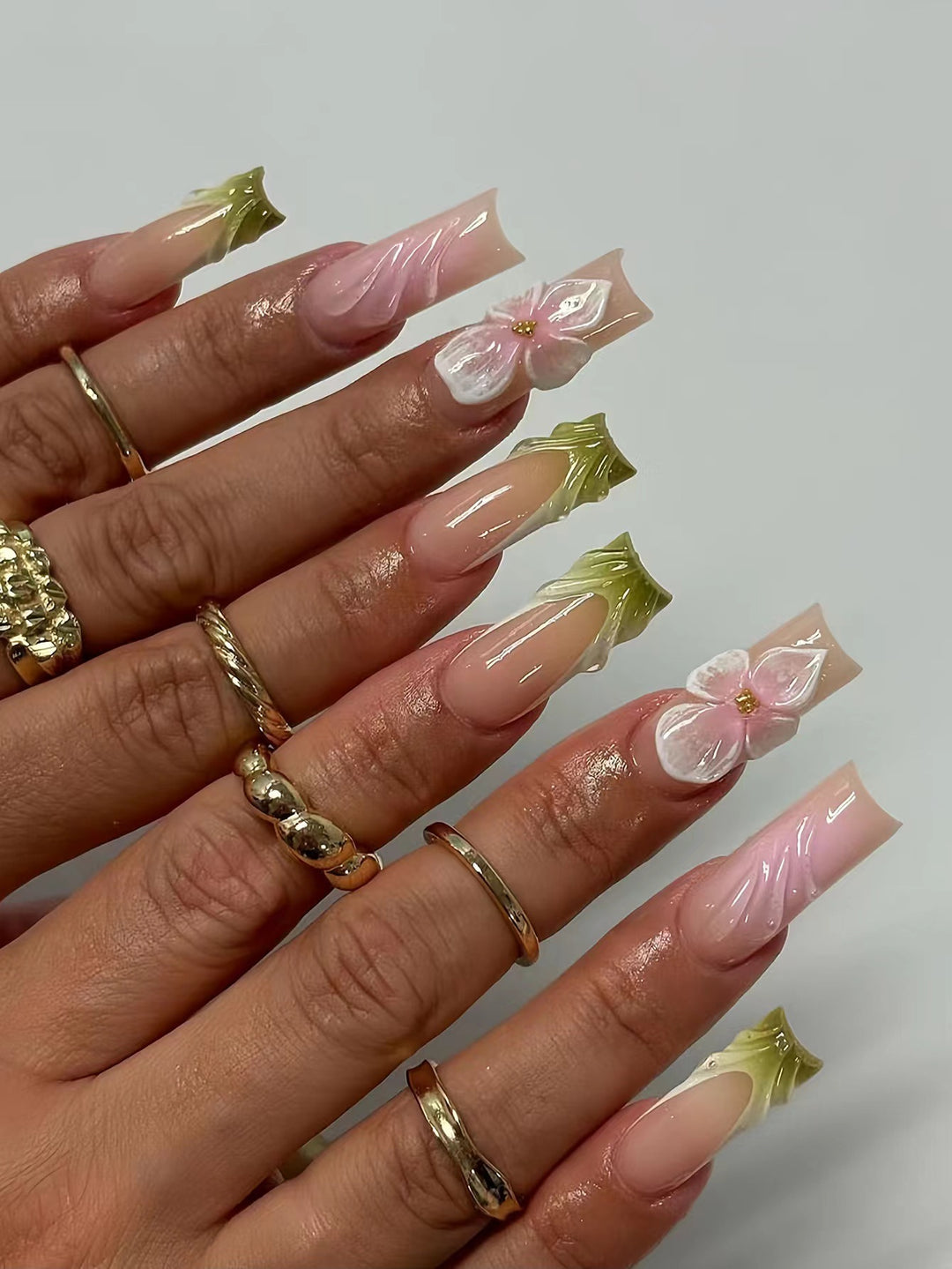 3D Floral Nail Art Extensions Bowlift