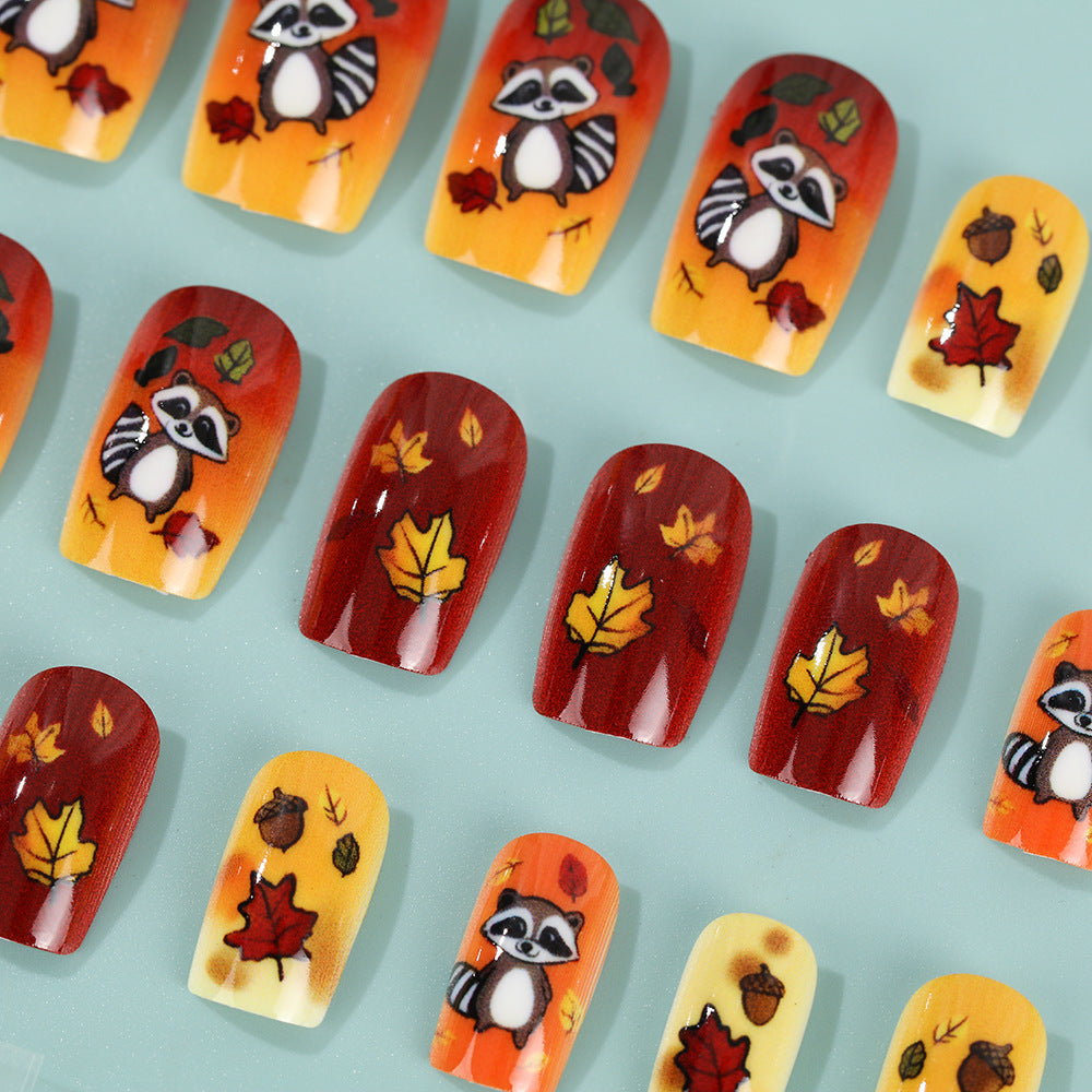 Artificial nails with autumnal animal and leaf patterns Bowlift