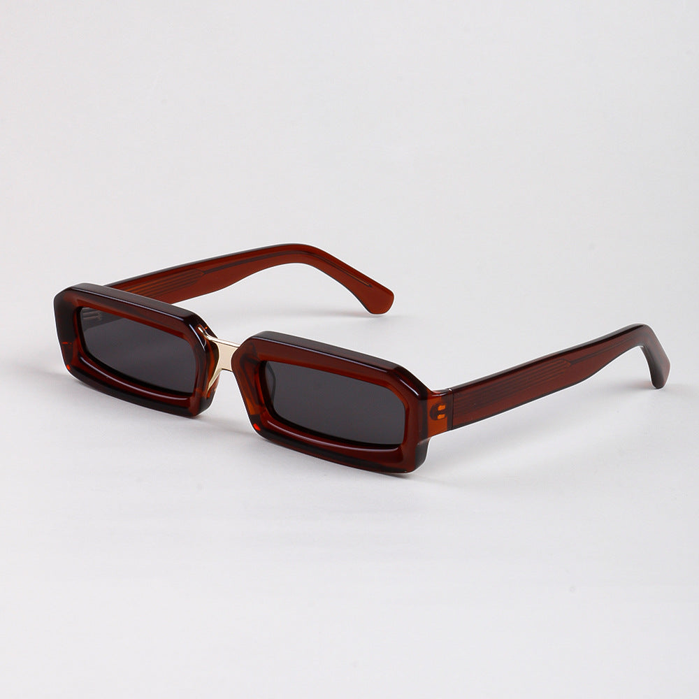 Women's stylish sunglasses in a modern rectangular design with a comfortable frame Bowlift