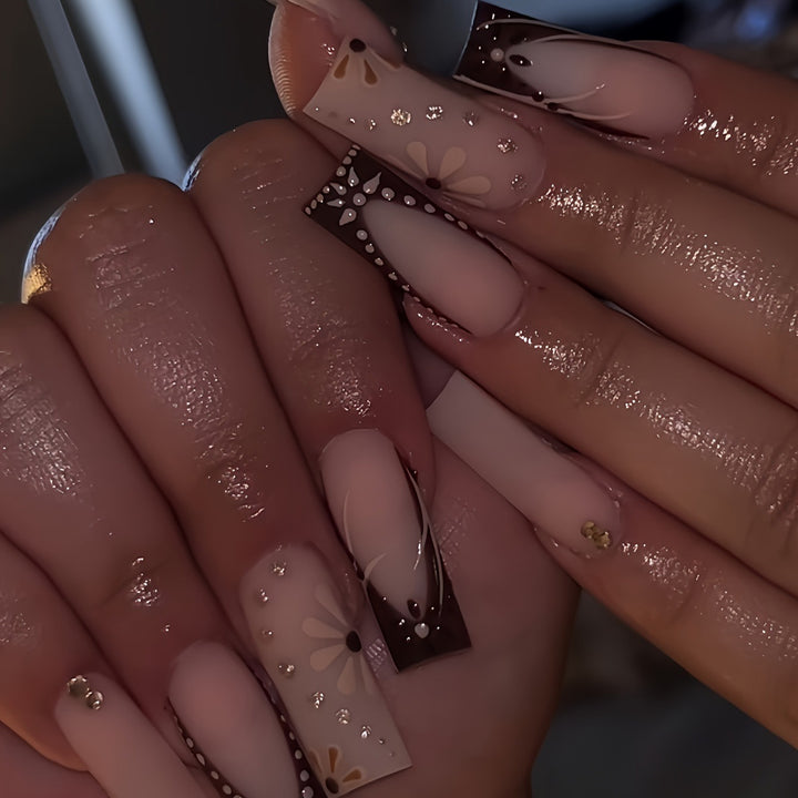 Detailed Floral Art Press-On Nails Bowlift