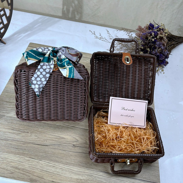 Women's braided handbag with decorative silk ribbon Bowlift