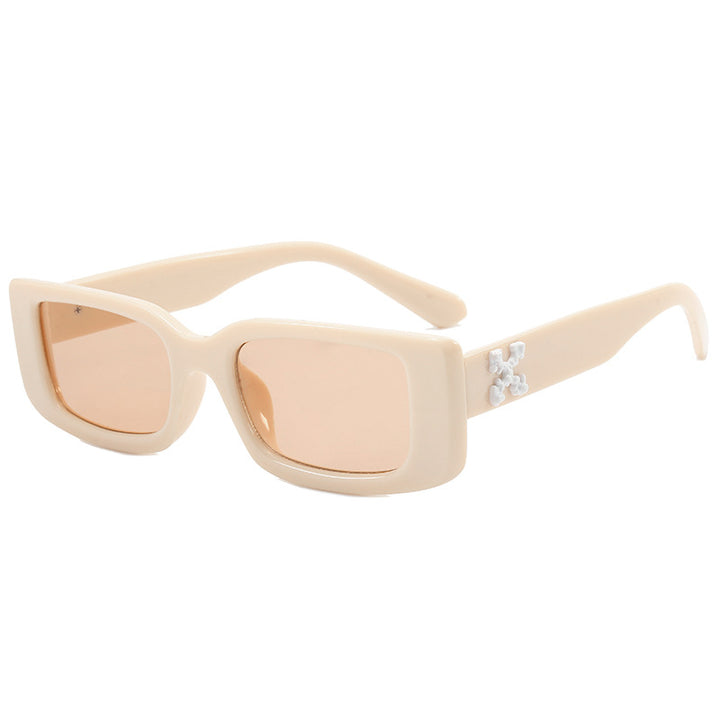 Women's Fashion Sunglasses with Distinctive Design Bowlift