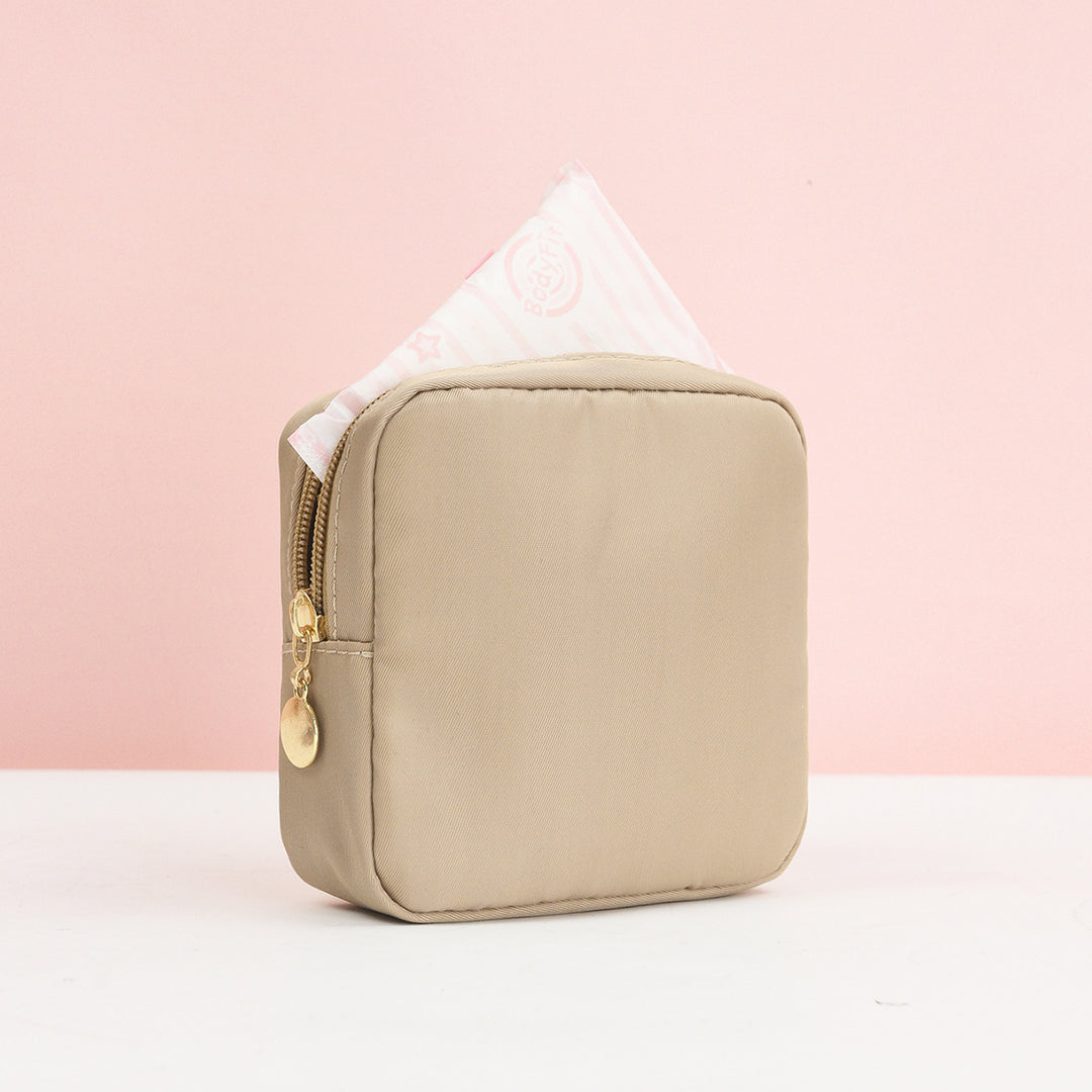 Cosmetic storage bag with fine stripe pattern Bowlift