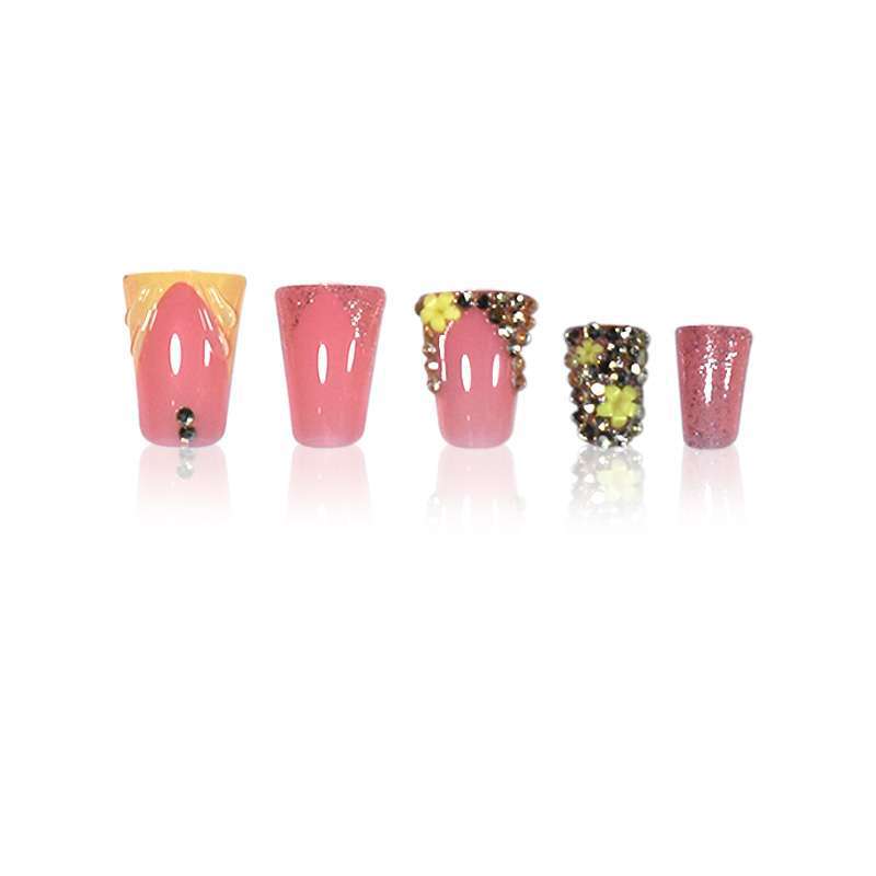 Decorative Floral and Rhinestone Press-On Nails Bowlift