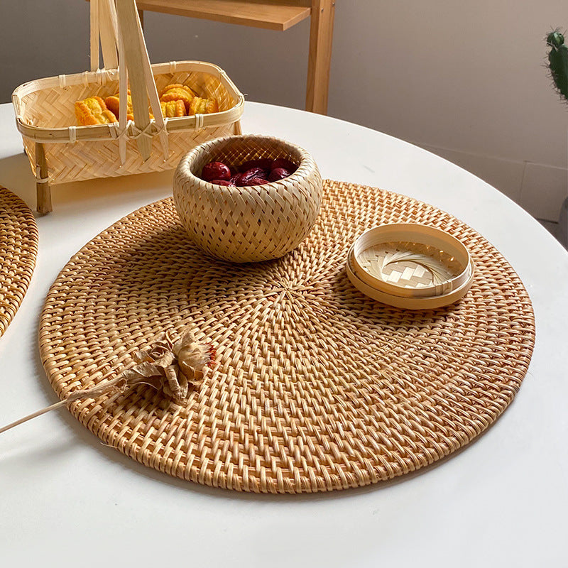 Ladies cow natural material serving plate Bowlift