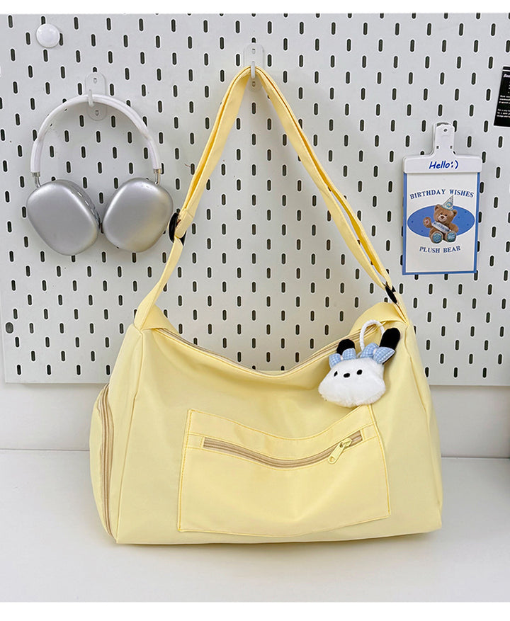 Sporty shoulder bag with spacious interior and sturdy carrying strap Bowlift