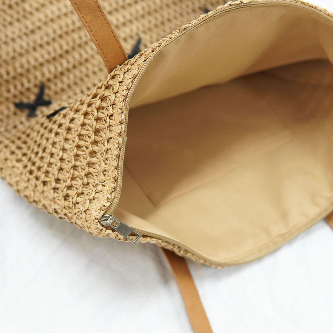 Trendy large beach bag with original bow appliqués Bowlift