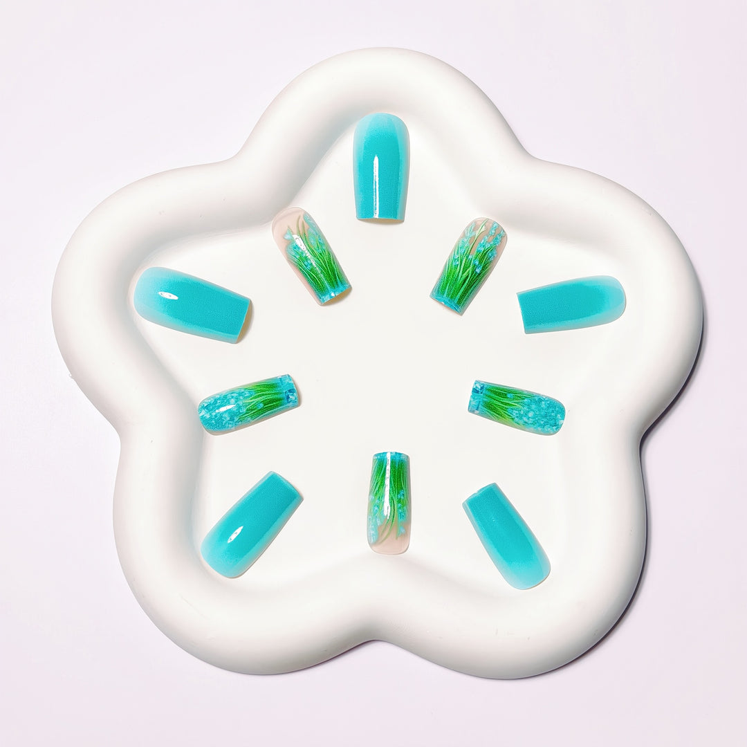 Artistic 3D Floral Nail Art Bowlift