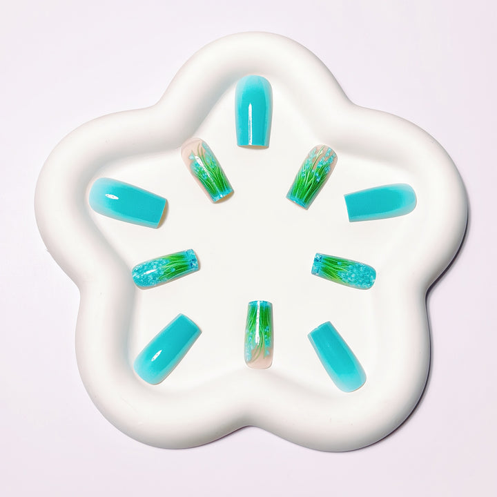 Artistic 3D Floral Nail Art Bowlift