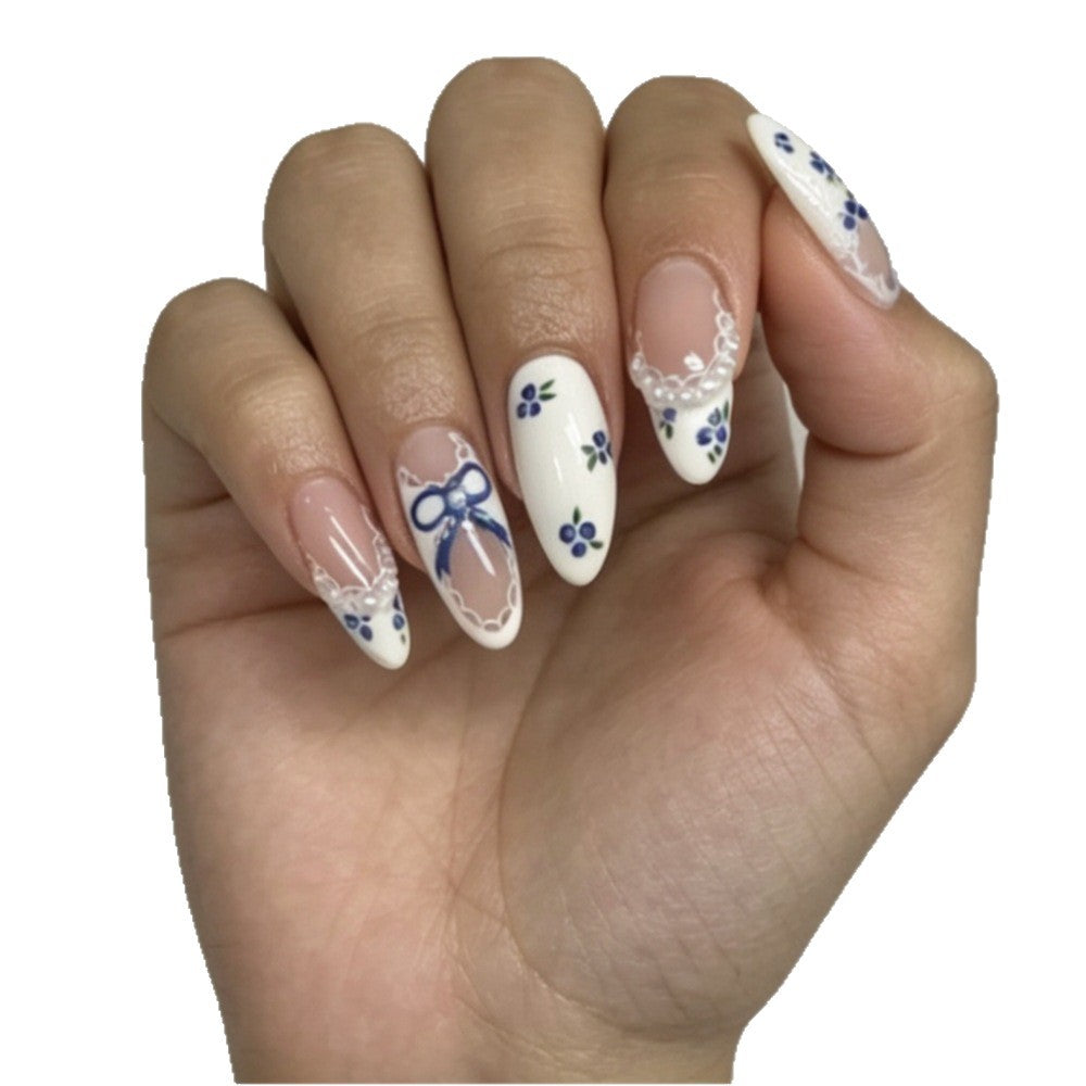 Artificial Nails in Romantic Flower Design Bowlift