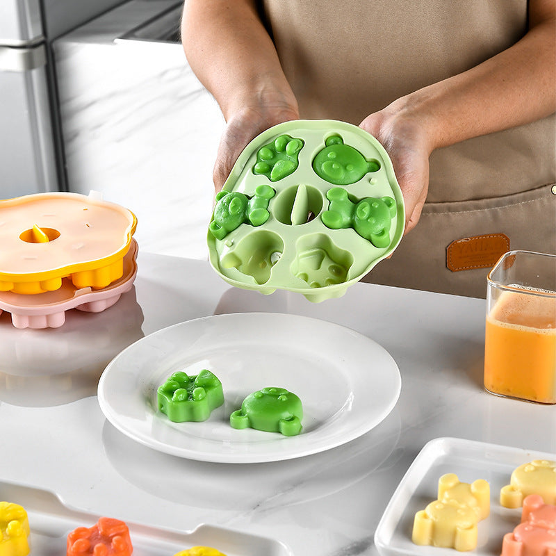 Silicone ice cube mold with animal motifs Bowlift