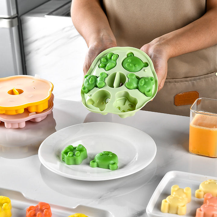 Silicone ice cube mold with animal motifs Bowlift