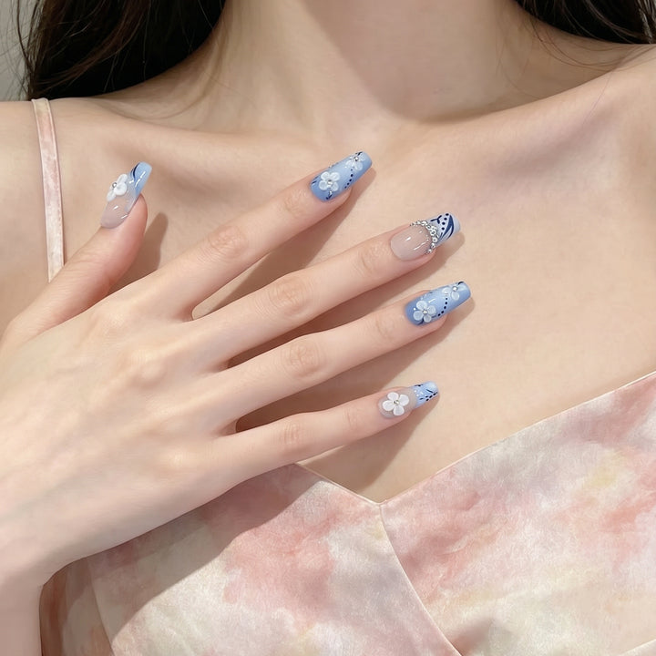 Decorative Press-On Nail Art Set with Floral and Gemstone Details Bowlift