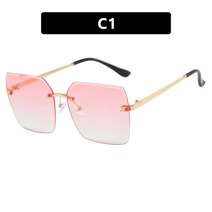 Women's square sunglasses in modern design with delicate metal frame Bowlift