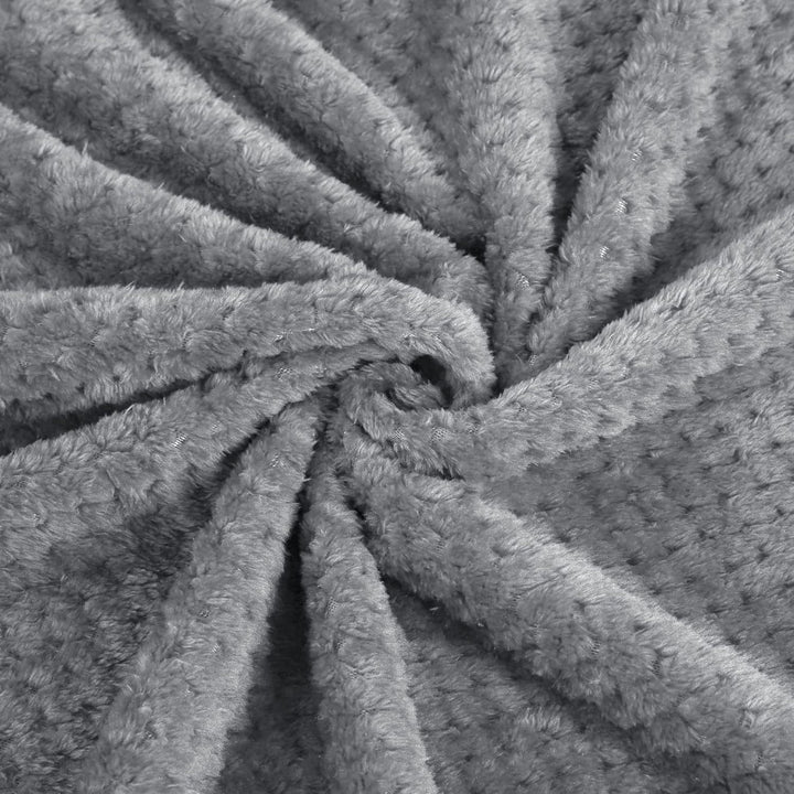Ultra-Soft Plush Throw Blanket Bowlift