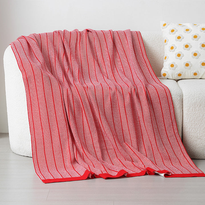 Ladies cuddle blanket with zigzag pattern Bowlift