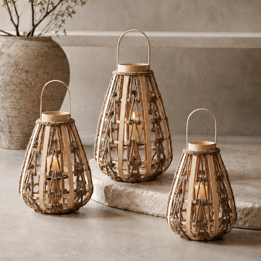 Decorative lantern made of rattan Bowlift