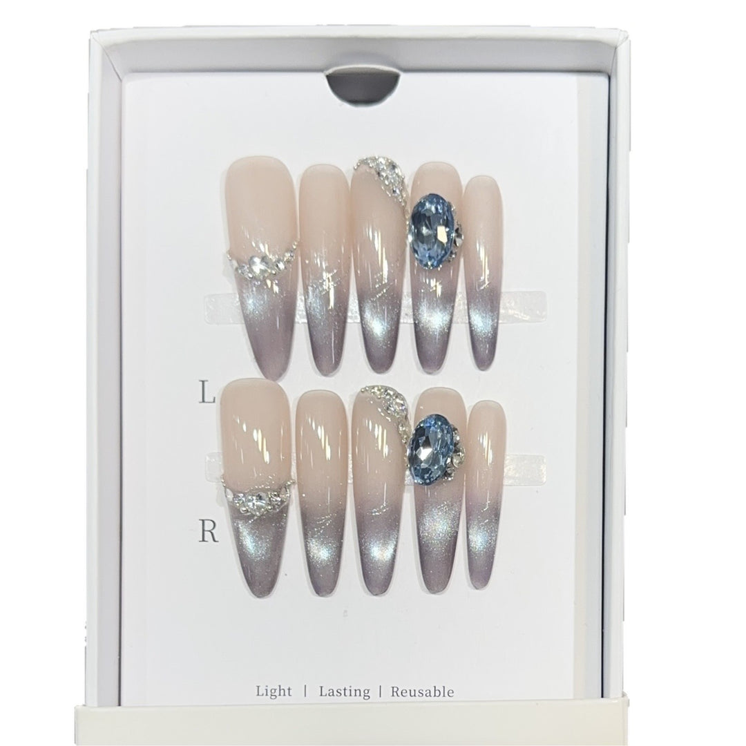 Glamorous Press-On Nail Set with Ombré Design and Rhinestone Accents Bowlift