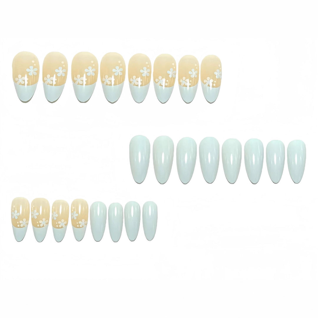 Artificial nails in elegant floral design Bowlift