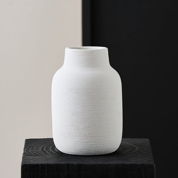 Handcrafted ceramic vase Bowlift