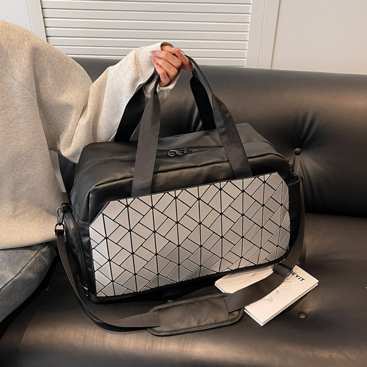 Travel and Sports Bag Bowlift