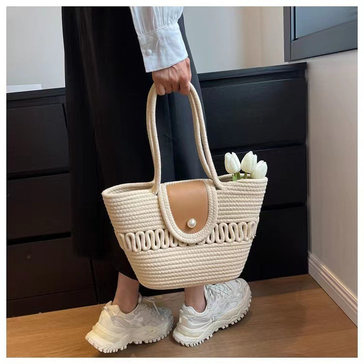 Handcrafted basket bag with elegant leather trim Bowlift