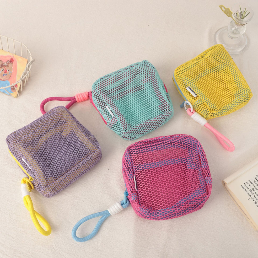 Practical and Breathable Organizer Bag Bowlift
