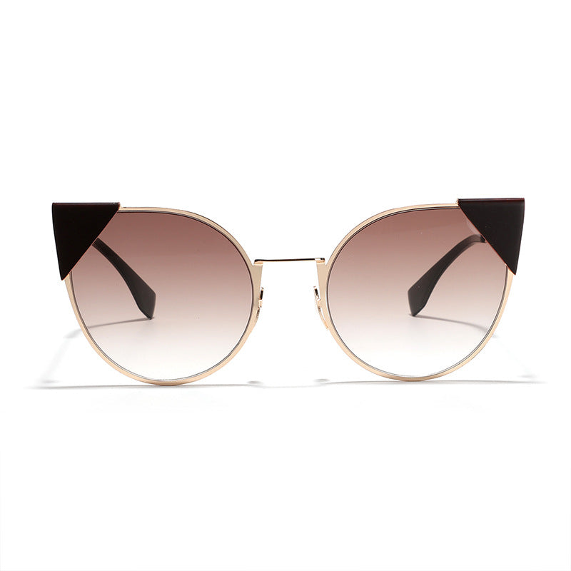 Women's fashionable Cat-Eye sunglasses with stylish accents Bowlift