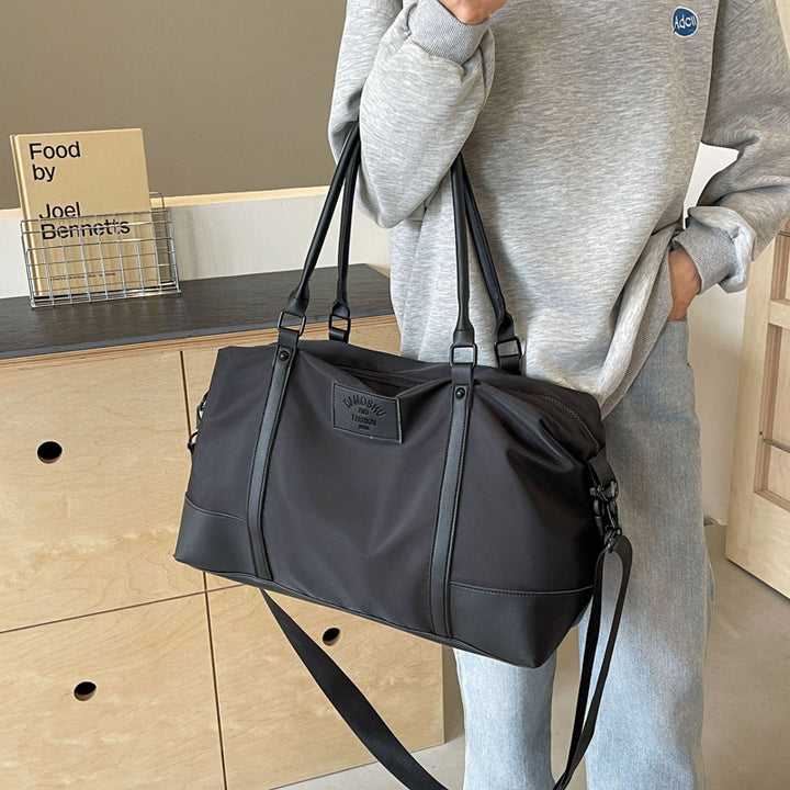 Sporty travel bag with comfortable compartments Bowlift