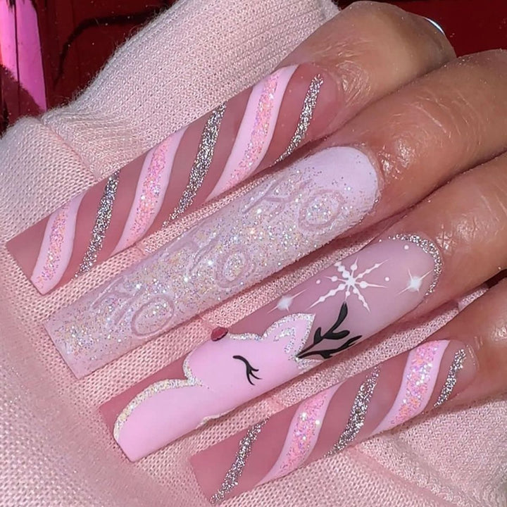 Decorative Press-On Nail Art Set with Elegant Floral and Shimmer Design Bowlift