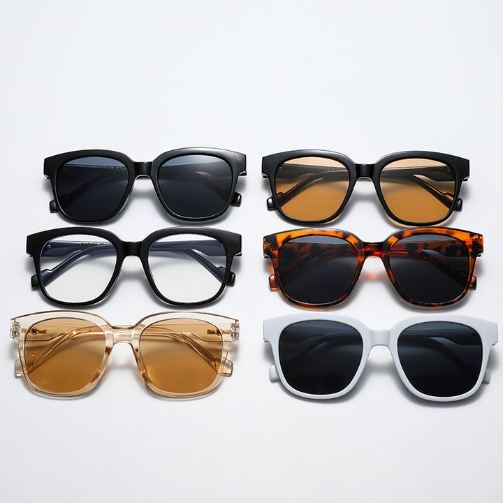 Women's square sunglasses in elegant tortoiseshell design Bowlift