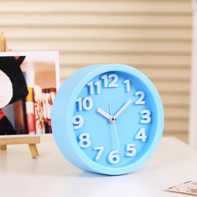 Modern Table Clock In Minimalist Design Bowlift