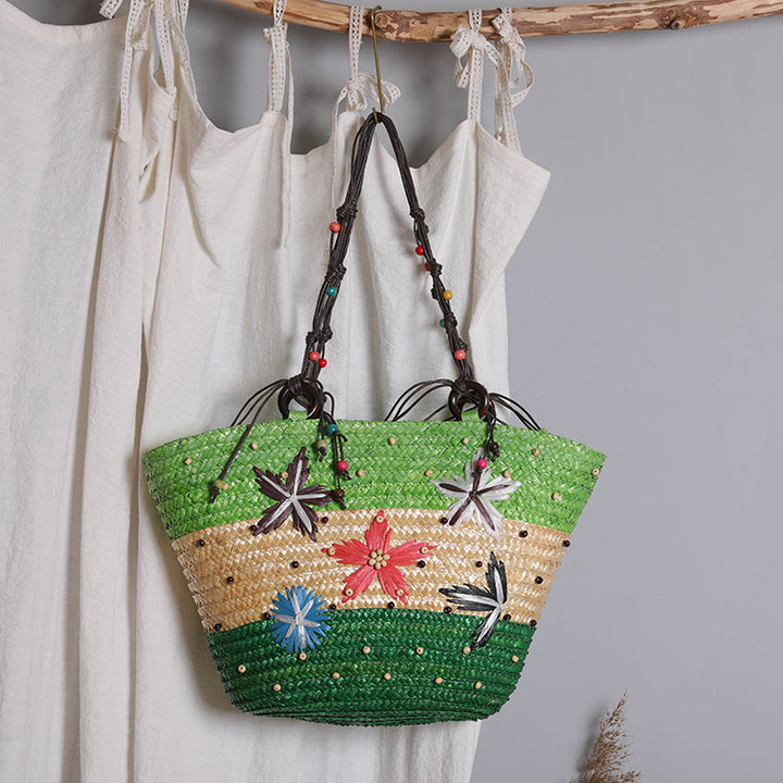 Beach bag with colorful flower pattern Bowlift