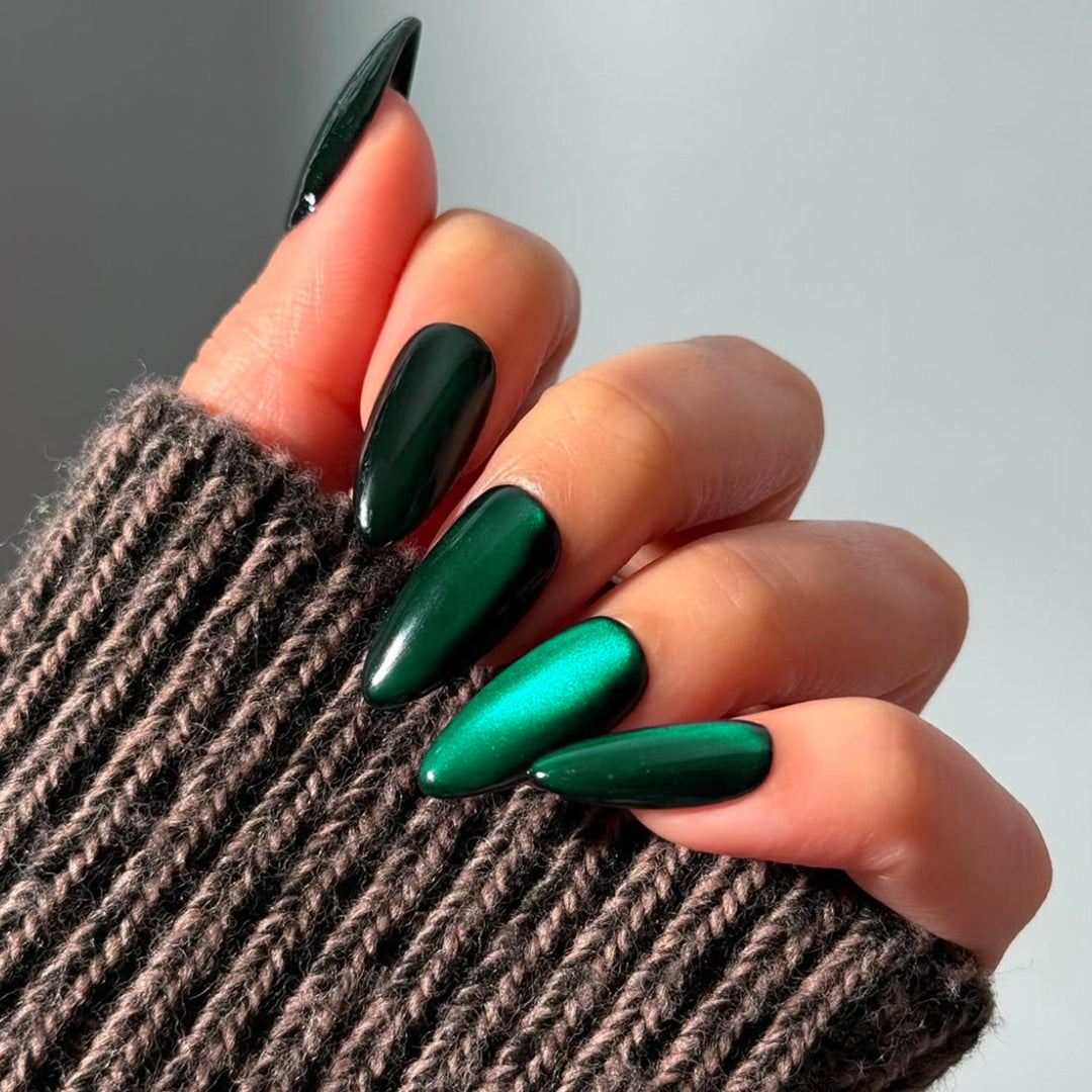 Glamorous Art Nails In Modern Gradient Colors Bowlift