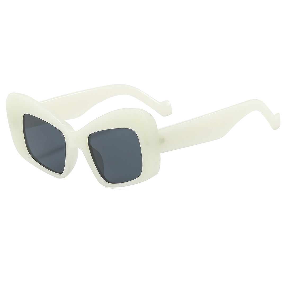 Ladies Fashion Sunglasses in Vintage Style Bowlift